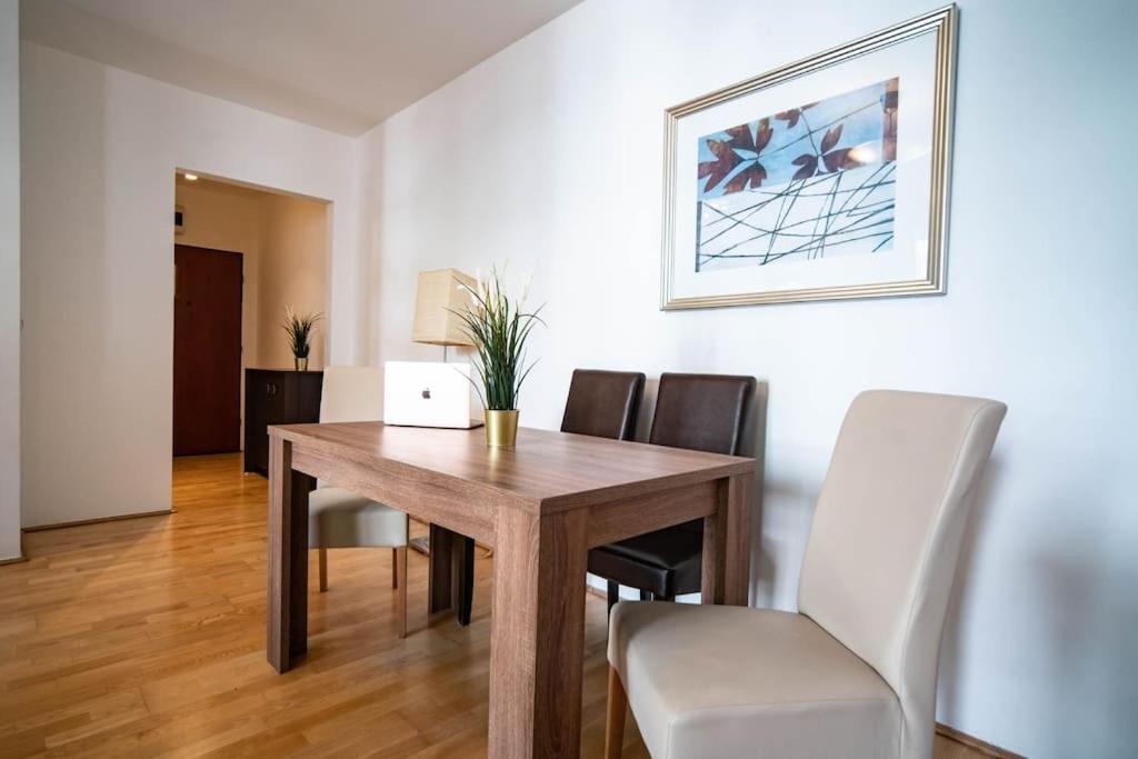 Free Parking! Soho Budapest 304, 4 Ppl, Ac, Fast Wifi, Smart Tv Exterior photo