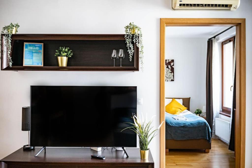 Free Parking! Soho Budapest 304, 4 Ppl, Ac, Fast Wifi, Smart Tv Exterior photo
